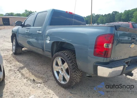 2011 Chevrolet Silverado 1500 Lt z USA, uszkodzony, nr VIN 3GCPKSE35BG333526